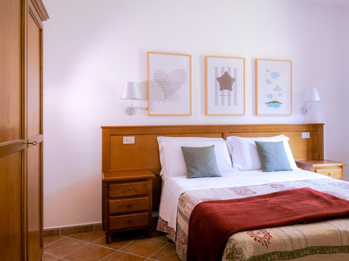 קפררולה Agriturismo La Valle Di Vico מראה חיצוני תמונה