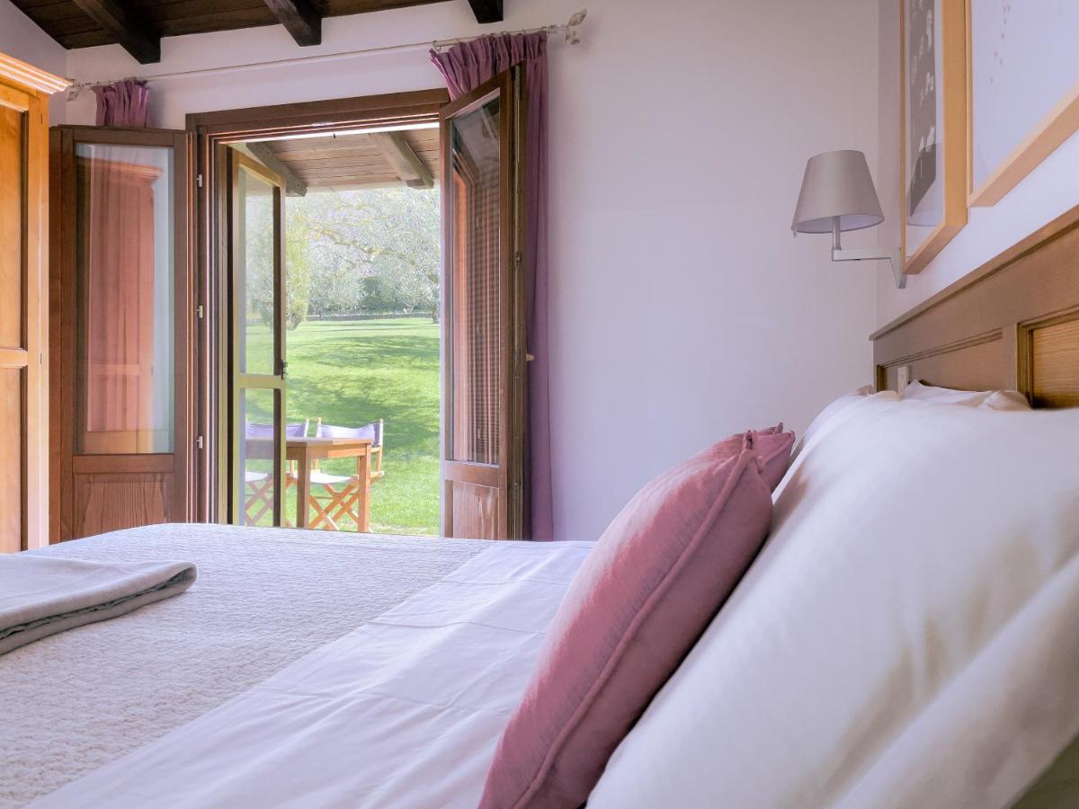 קפררולה Agriturismo La Valle Di Vico מראה חיצוני תמונה