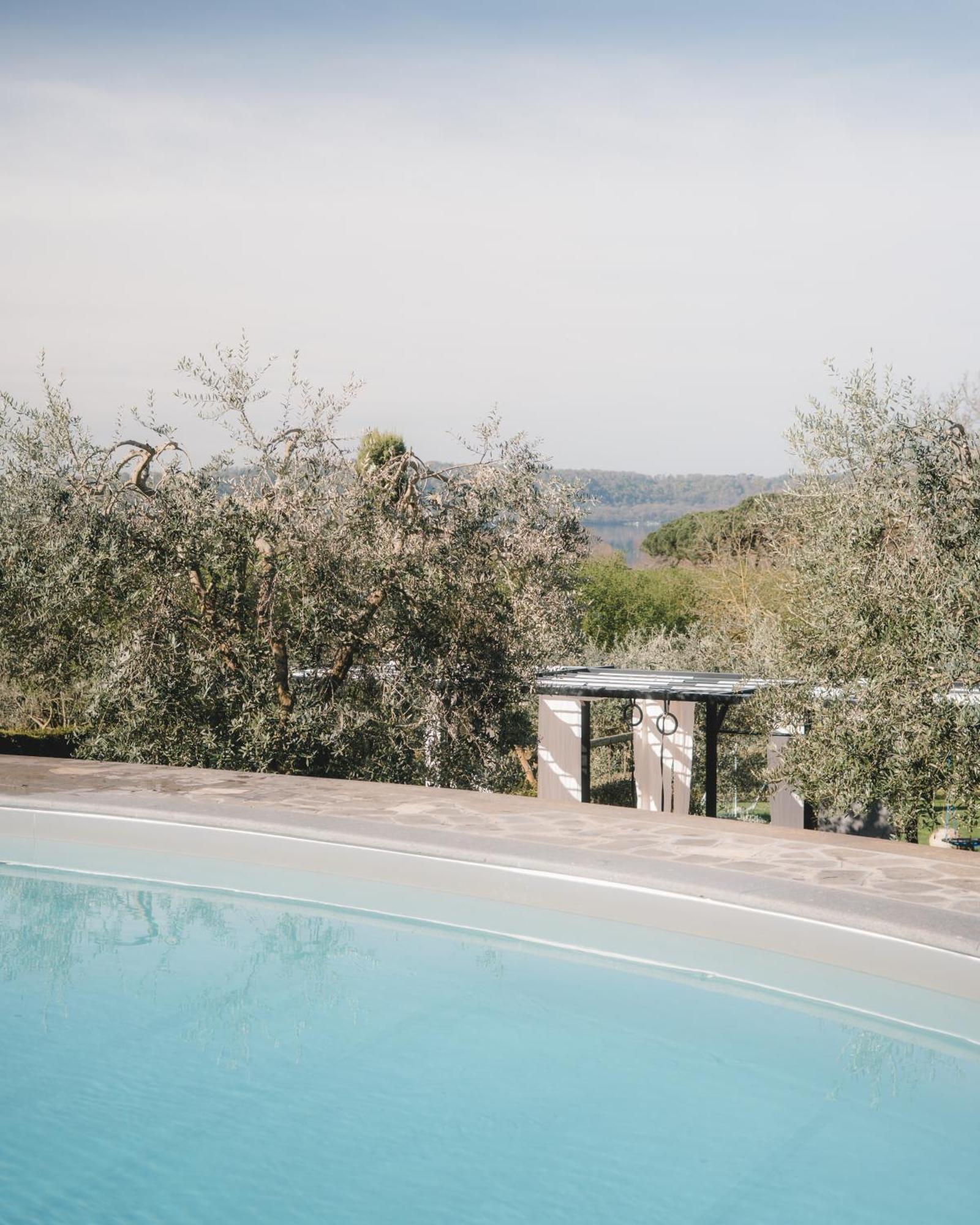קפררולה Agriturismo La Valle Di Vico מראה חיצוני תמונה