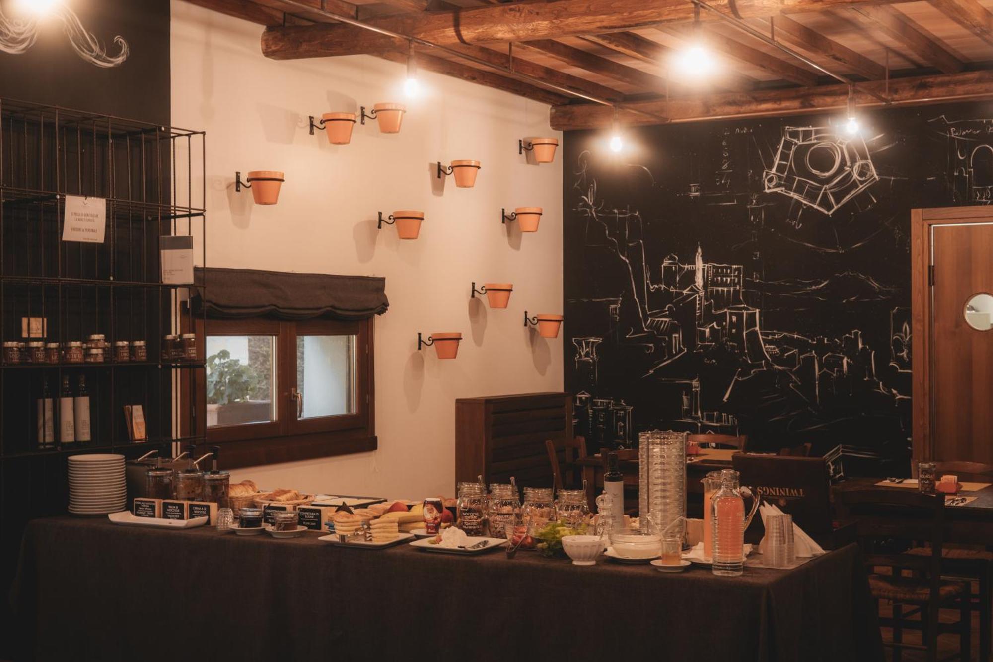 קפררולה Agriturismo La Valle Di Vico מראה חיצוני תמונה