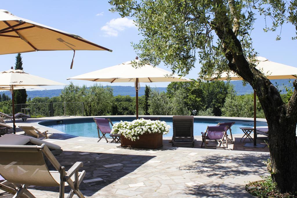 קפררולה Agriturismo La Valle Di Vico מראה חיצוני תמונה