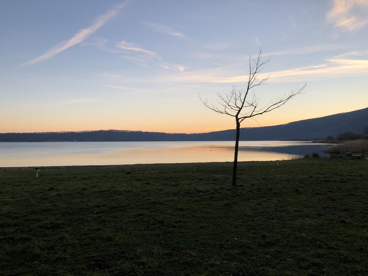 קפררולה Agriturismo La Valle Di Vico מראה חיצוני תמונה